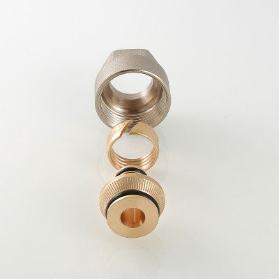 Фитинг обжимной евроконус с накидной гайкой VALTEC VT.4420.NE.16 16x3/4&quot;