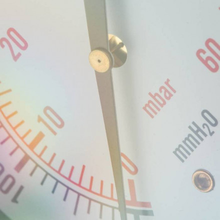 Манометр газовый Watts MG 80 (3/8&quot;,60мбар)